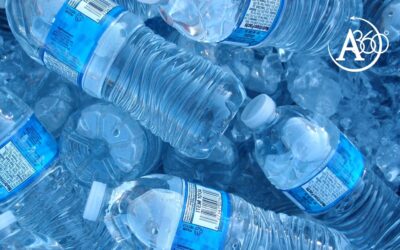 L’acqua in bottiglia di plastica:  fa male?